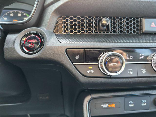 Photo of 2026 Platinum White Pearl Honda CR-V Hybrid