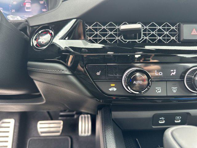Photo of 2025 Solar Silver Metallic Honda Accord Hybrid