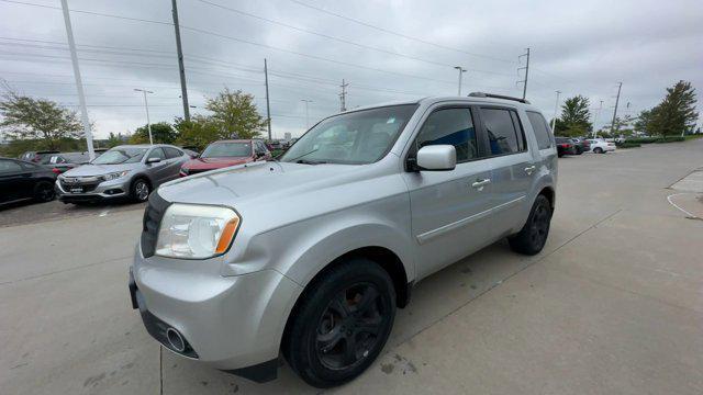 Photo of 2012 Alabaster Silver Metallic Honda Pilot