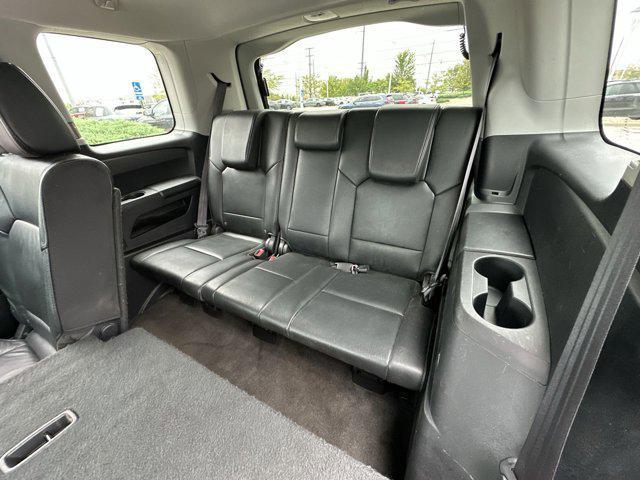 Photo of 2012 Alabaster Silver Metallic Honda Pilot