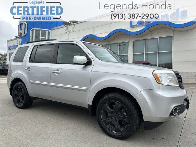 Photo of 2012 Alabaster Silver Metallic Honda Pilot