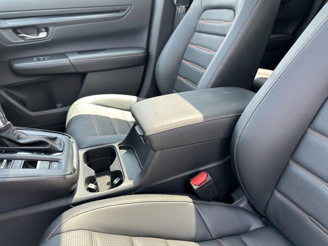Photo of 2024 Lunar Silver Metallic Honda CR-V Hybrid
