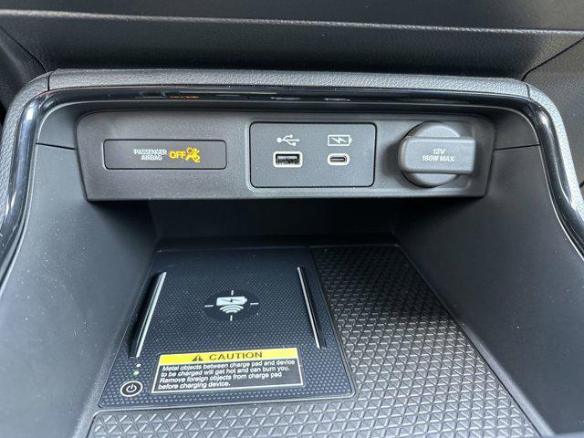 Photo of 2024 Lunar Silver Metallic Honda CR-V Hybrid