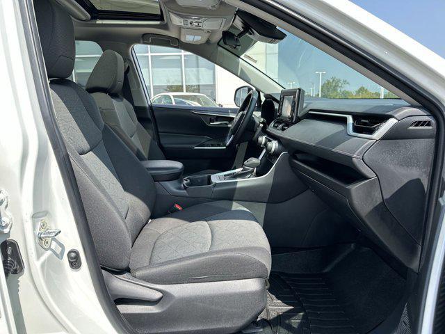 Photo of 2022 White Toyota RAV4