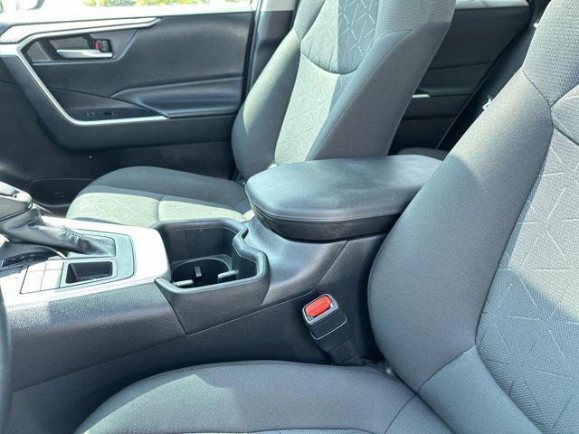 Photo of 2022 White Toyota RAV4