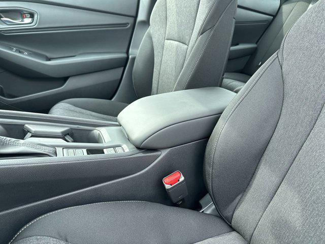 Photo of 2025 Solar Silver Metallic Honda Accord