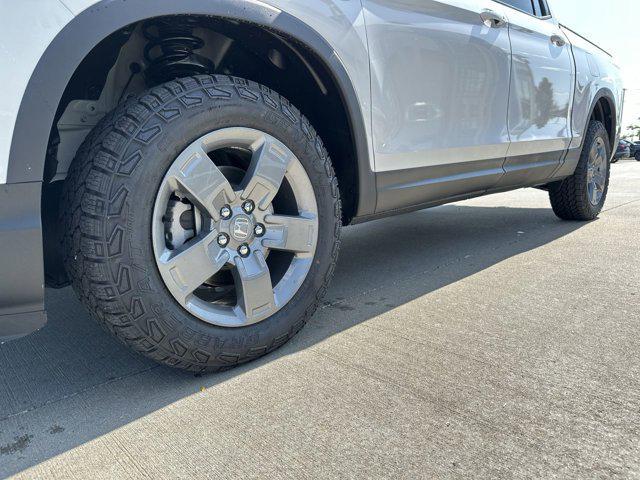 Photo of 2025 Platinum White Pearl Honda Ridgeline