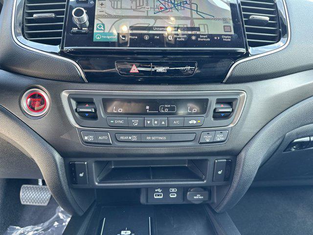 Photo of 2025 Platinum White Pearl Honda Ridgeline