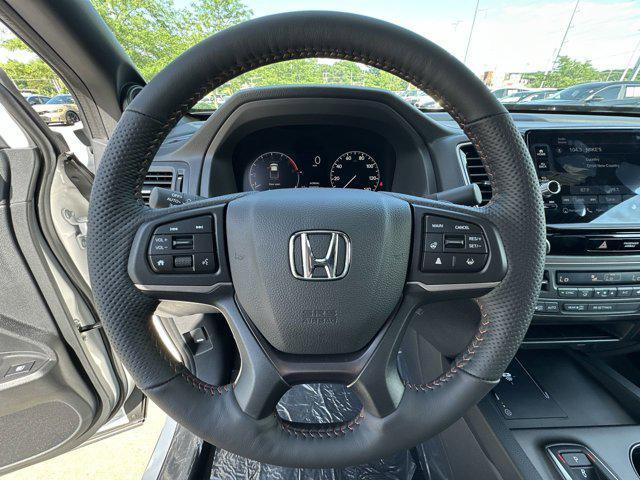 Photo of 2025 Platinum White Pearl Honda Ridgeline