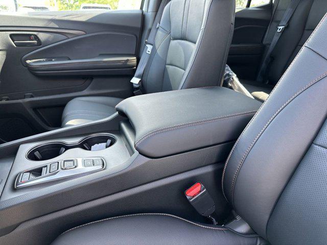 Photo of 2025 Platinum White Pearl Honda Ridgeline