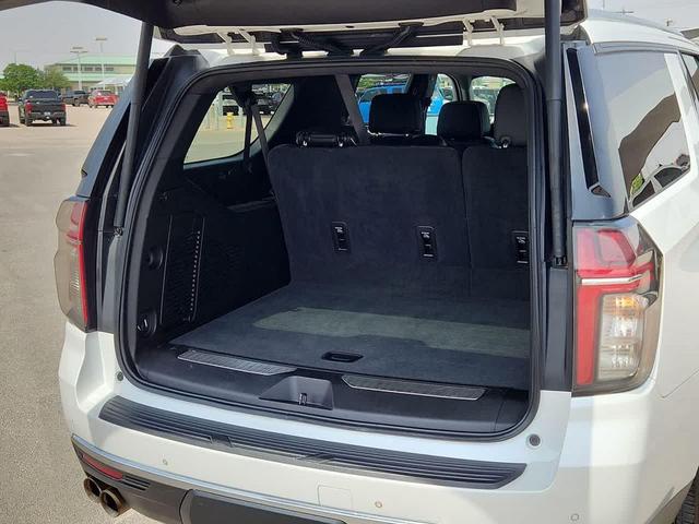 Photo of 2021 Iridescent Pearl Tricoat Chevrolet Suburban