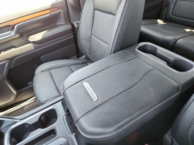 Photo of 2024 Onyx Black GMC Sierra 3500