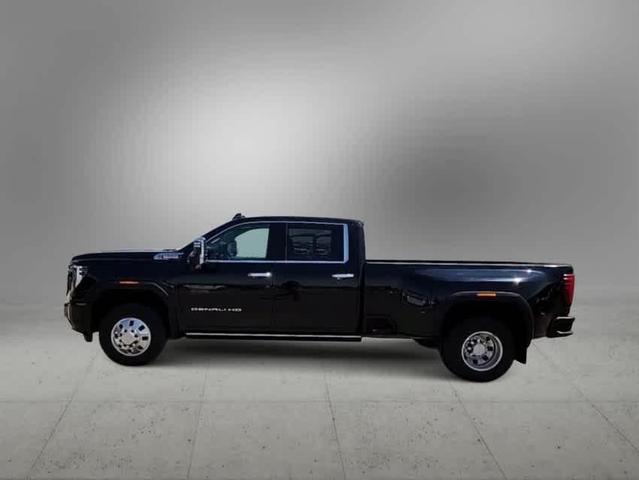 Photo of 2024 Onyx Black GMC Sierra 3500