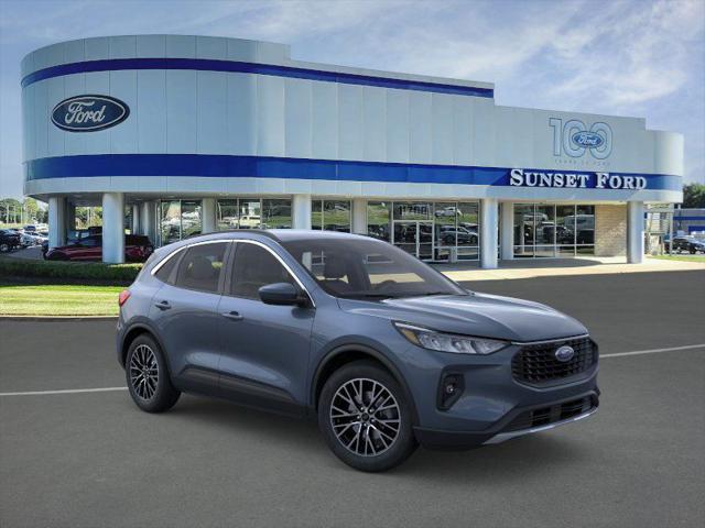 Photo of 2025 Vapor Blue Metallic Ford Escape PHEV