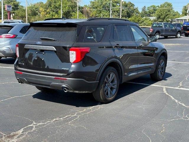Photo of 2022 Agate Black Metallic Ford Explorer