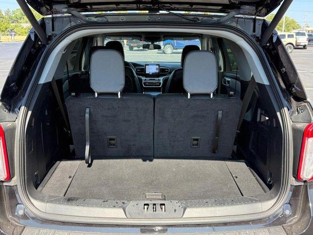 Photo of 2022 Agate Black Metallic Ford Explorer