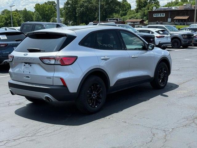 Photo of 2020 Ingot Silver Metallic Ford Escape