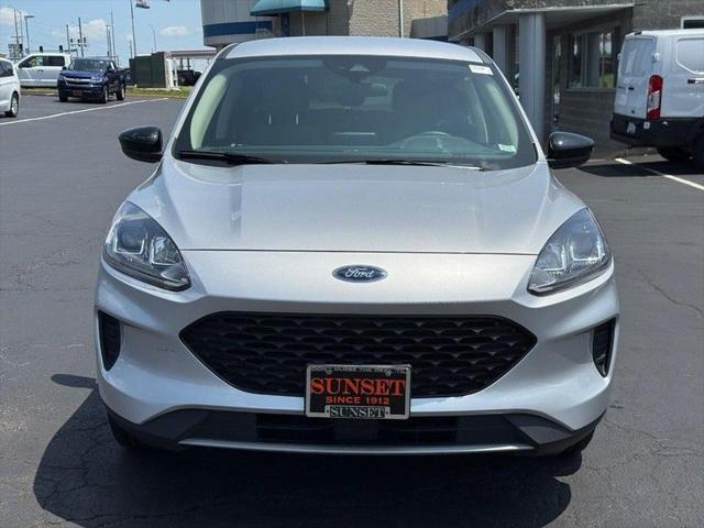 Photo of 2020 Ingot Silver Metallic Ford Escape