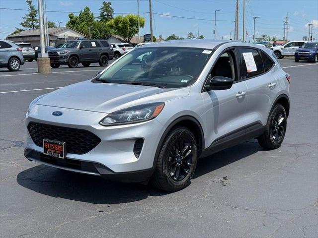 Photo of 2020 Ingot Silver Metallic Ford Escape