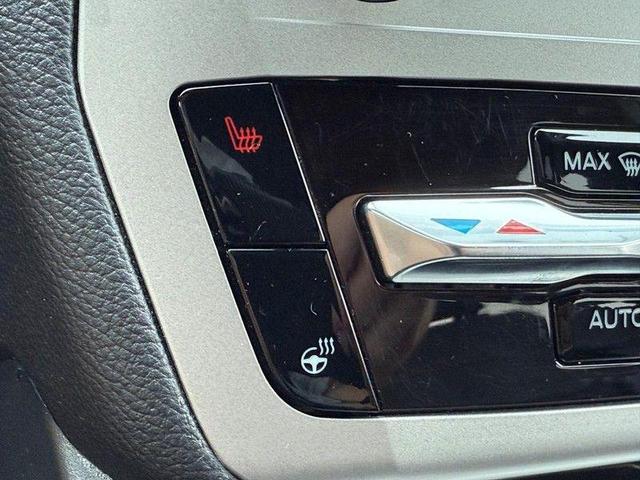Photo of 2022 Star White Metallic Tri-Coat Ford Explorer