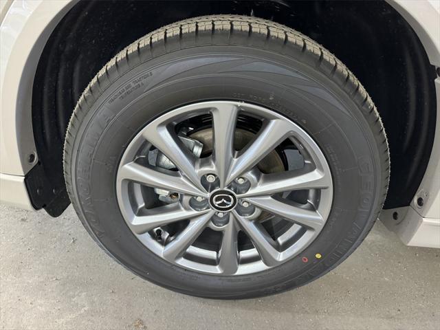 Photo of 2025 Platinum Quartz Metallic Mazda CX-5
