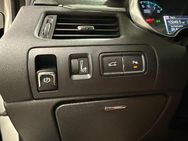 Photo of 2016 Silver Ice Metallic Chevrolet Impala