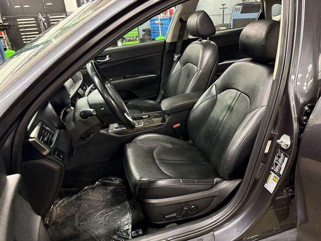Photo of 2018 Platinum Graphite Kia Optima