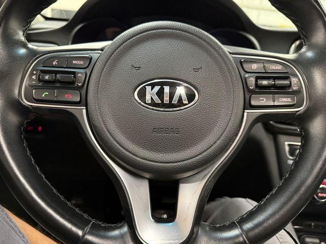 Photo of 2018 Platinum Graphite Kia Optima