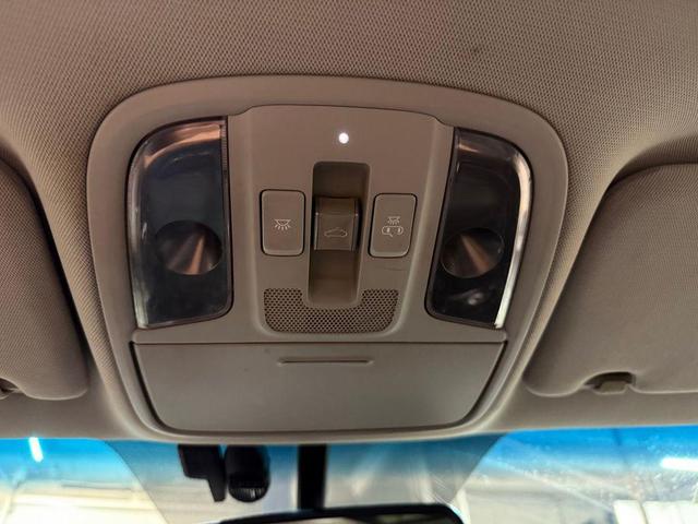 Photo of 2018 Platinum Graphite Kia Optima