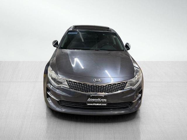 Photo of 2018 Platinum Graphite Kia Optima
