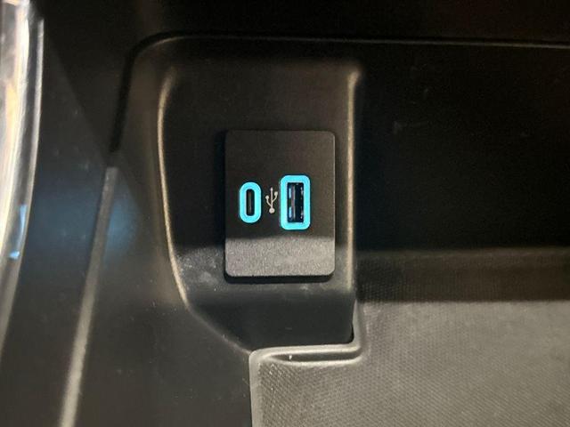 Photo of 2022 Black Metallic Ford F-150