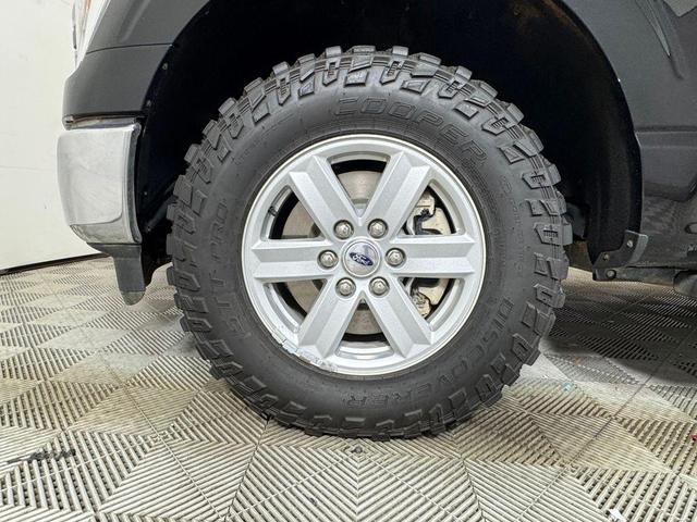 Photo of 2022 Black Metallic Ford F-150