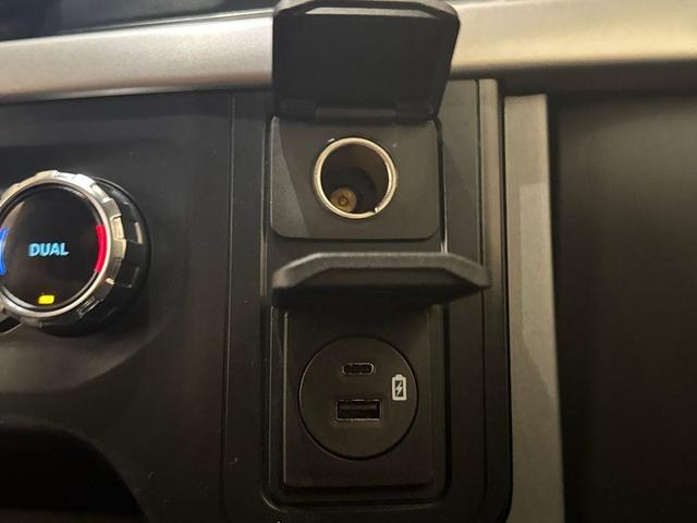 Photo of 2022 Black Metallic Ford F-150