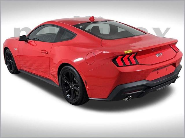 Photo of 2025 Race Red Ford Mustang