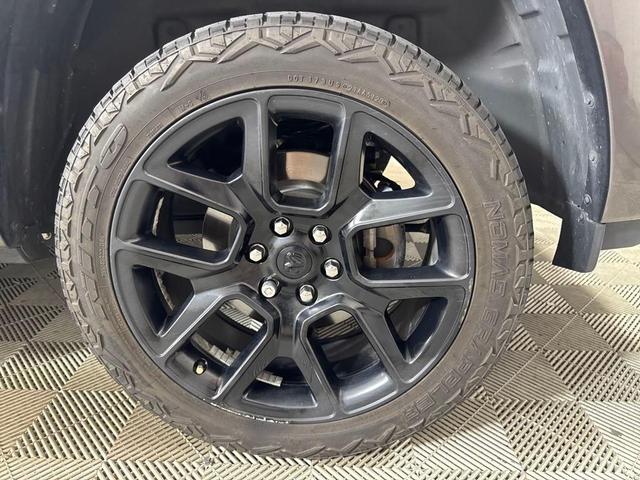 Photo of 2021 Granite Crystal Clearcoat Metallic RAM 1500