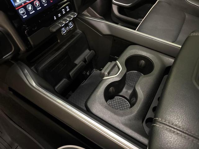 Photo of 2021 Granite Crystal Clearcoat Metallic RAM 1500