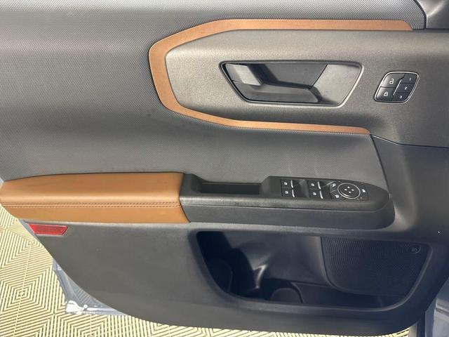 Photo of 2025 Azure Gray Metallic Ford Bronco Sport
