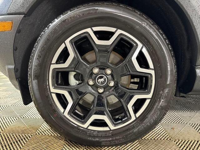Photo of 2025 Azure Gray Metallic Ford Bronco Sport