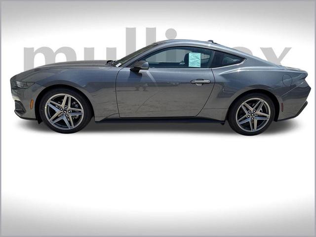 Photo of 2025 Gray Ford Mustang
