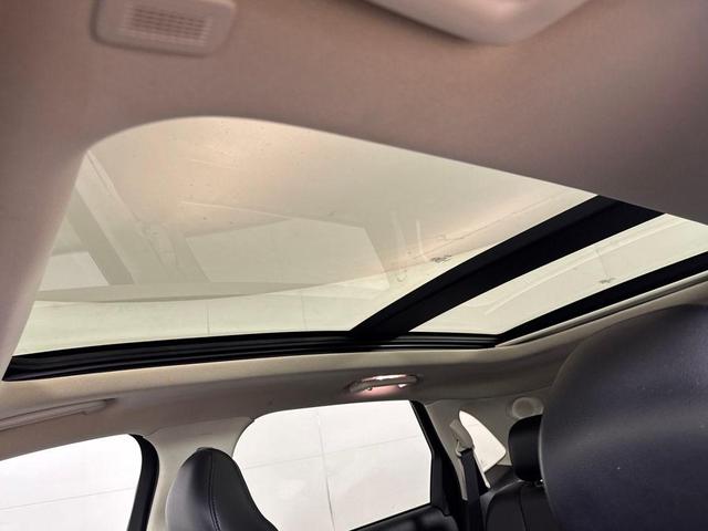 Photo of 2019 Magnetic Metallic Ford Edge