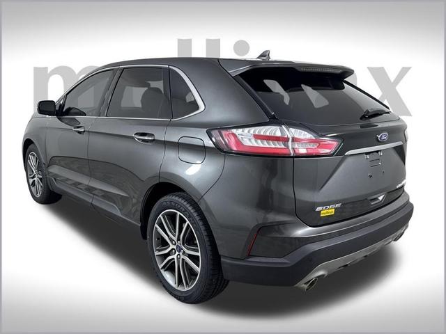 Photo of 2019 Magnetic Metallic Ford Edge