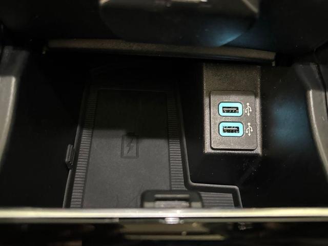 Photo of 2019 Magnetic Metallic Ford Edge