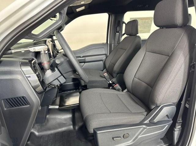 Photo of 2025 Oxford White Ford F-150
