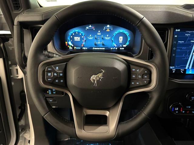 Photo of 2025 Oxford White Ford Bronco