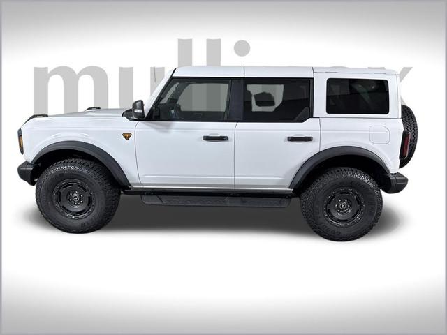 Photo of 2025 Oxford White Ford Bronco