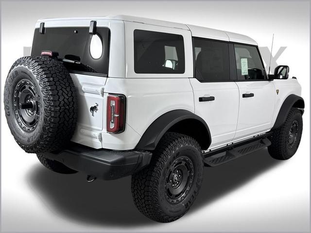 Photo of 2025 Oxford White Ford Bronco