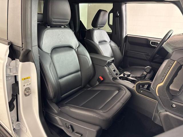 Photo of 2025 Oxford White Ford Bronco