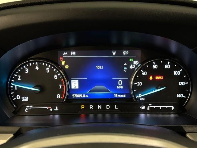 Photo of 2022 Star White Ford Explorer
