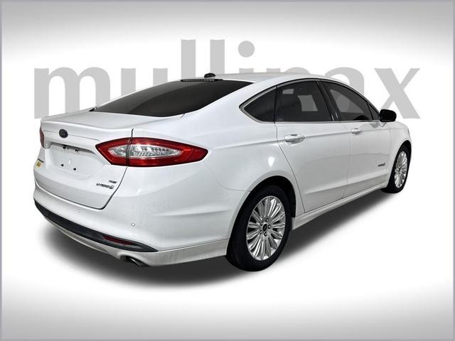 Photo of 2013 Oxford White Ford Fusion Hybrid