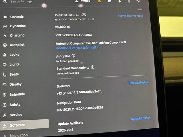 Photo of 2020 White Tesla Model 3